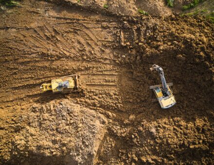 Construction-two-machines-on-dirt-project